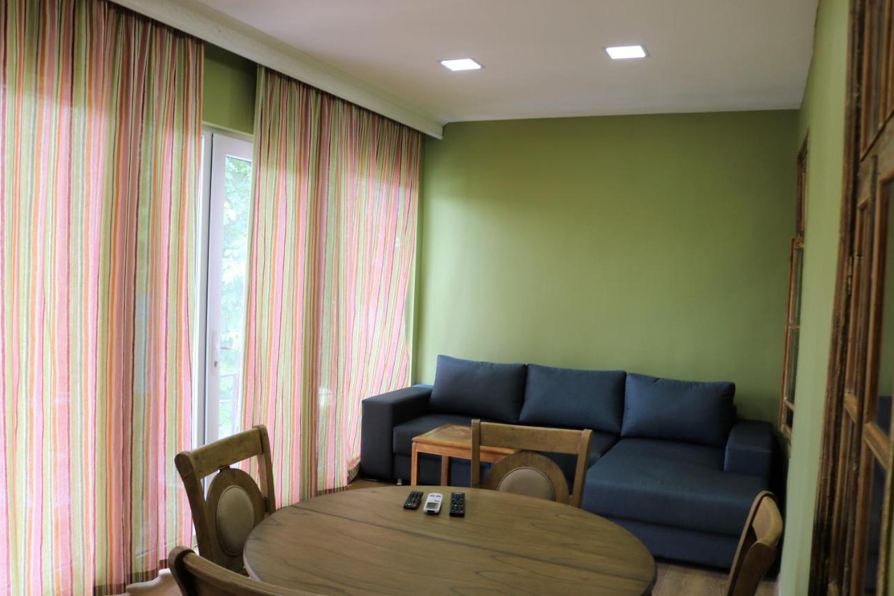 Комплекс Dilijan Town Inn Экстерьер фото